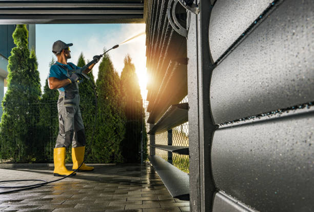 Best Pool Deck Cleaning  in Lake Belvedere Estates, FL